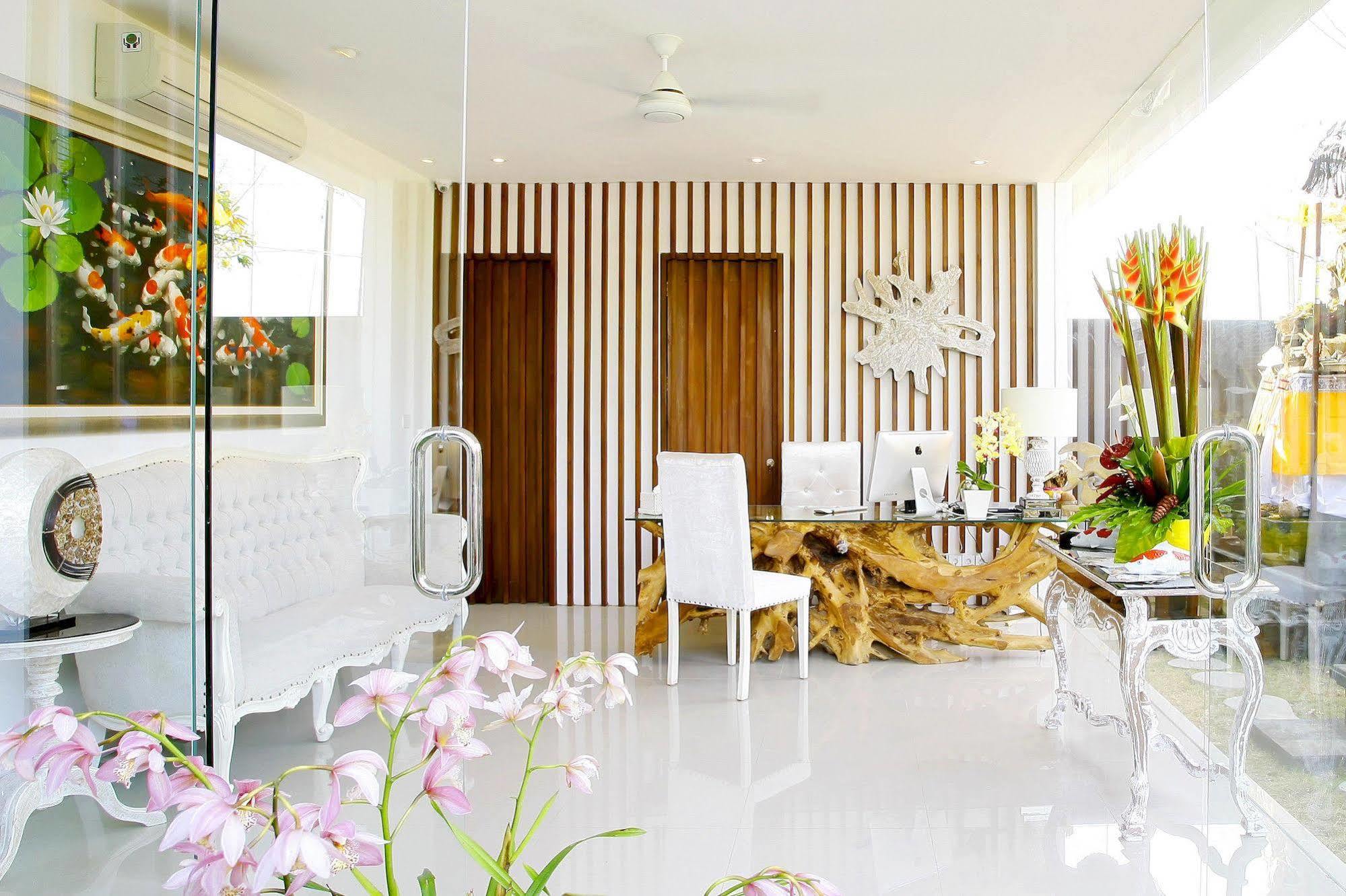Anari Villas Kuta Legian  Exterior photo