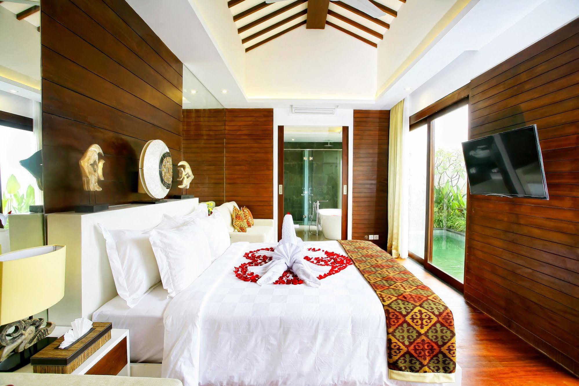 Anari Villas Kuta Legian  Exterior photo